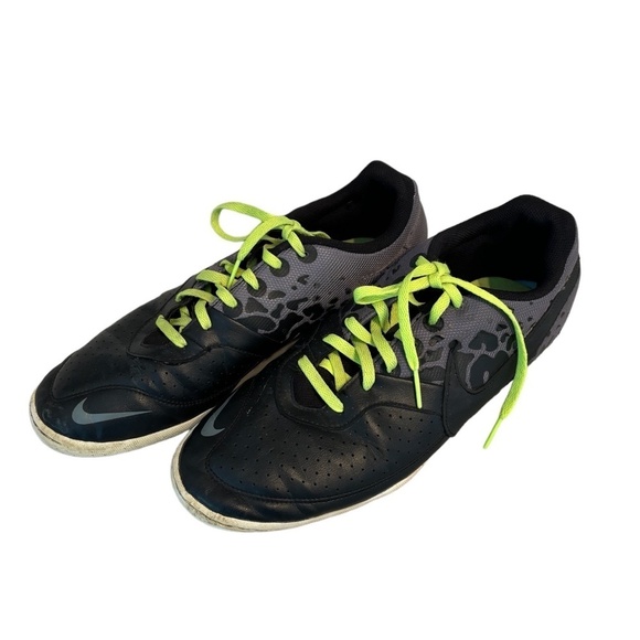 Nike Elastico II Men’s Indoor Soccer Shoes Size 10.5 - Picture 1 of 10